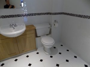 Downstairs Cloakroom – Broomfield
